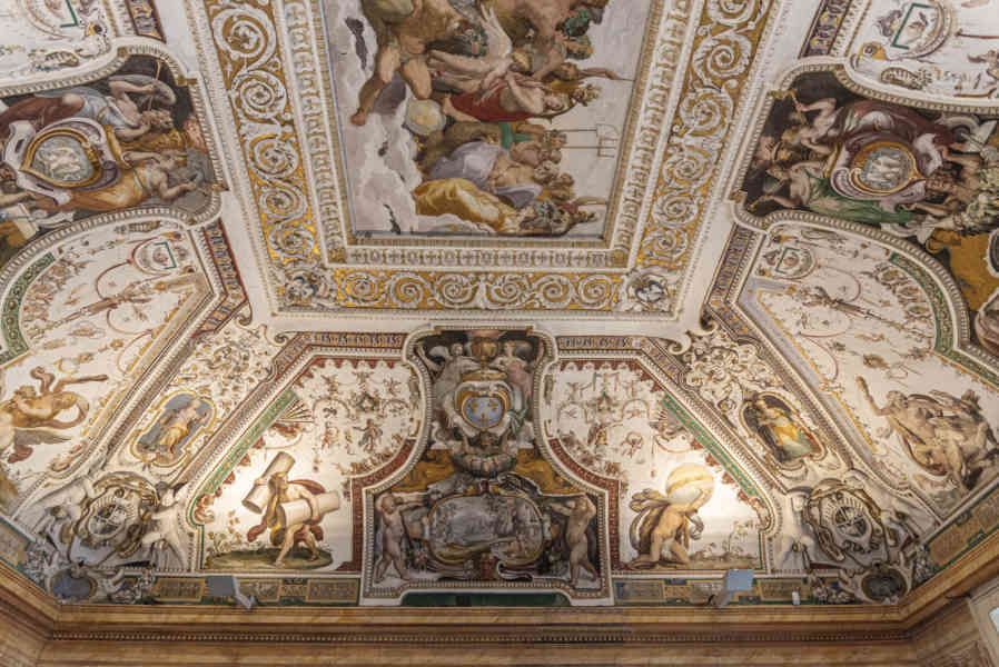 Italia - Tivoli 35 - Villa del Este.jpg